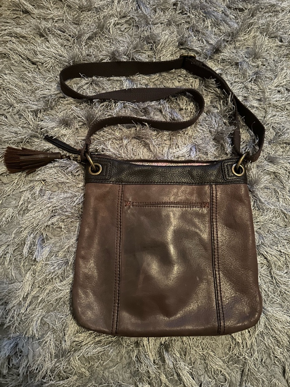 The Sak Brown Leather Crossbody Messenger Bag with Textured Panel - Picture 2 of 3